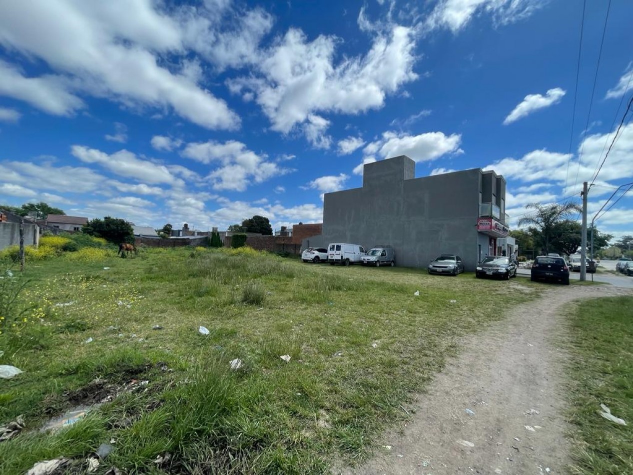 Lote en Venta - Barrio Malvinas Argentinas