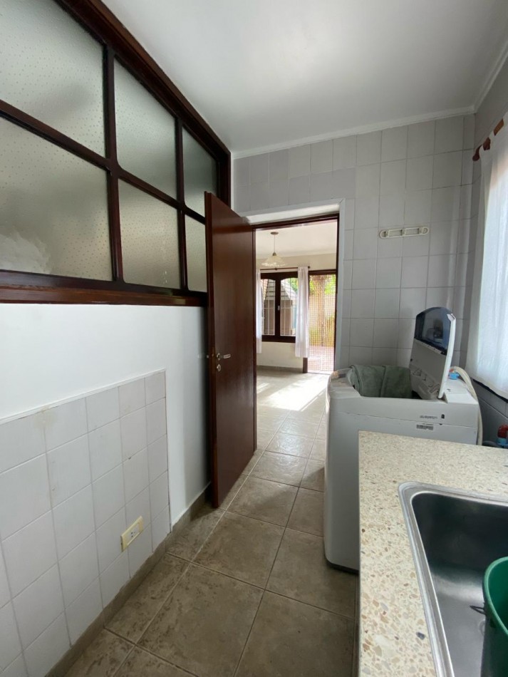 Chalet en Venta - Zona Los Pinares