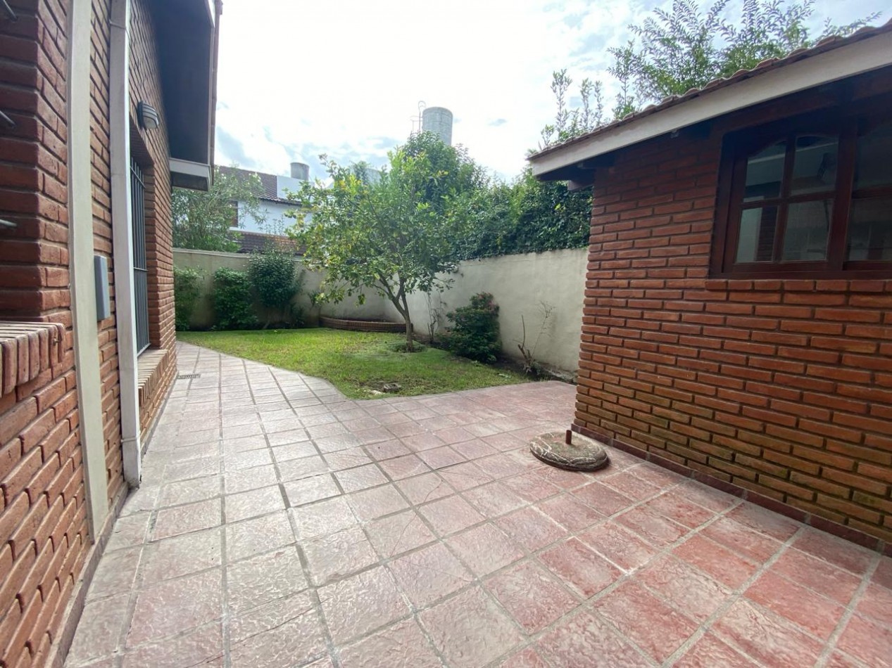 Chalet en Venta - Zona Los Pinares