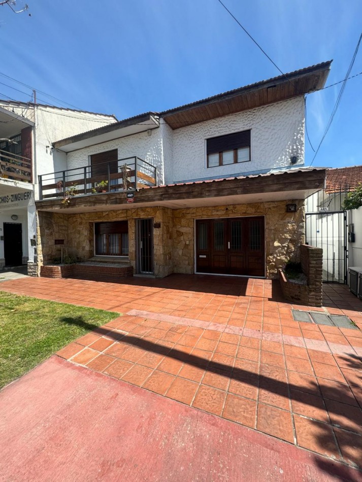 Ph al frente en Venta - Zona Villa Primera