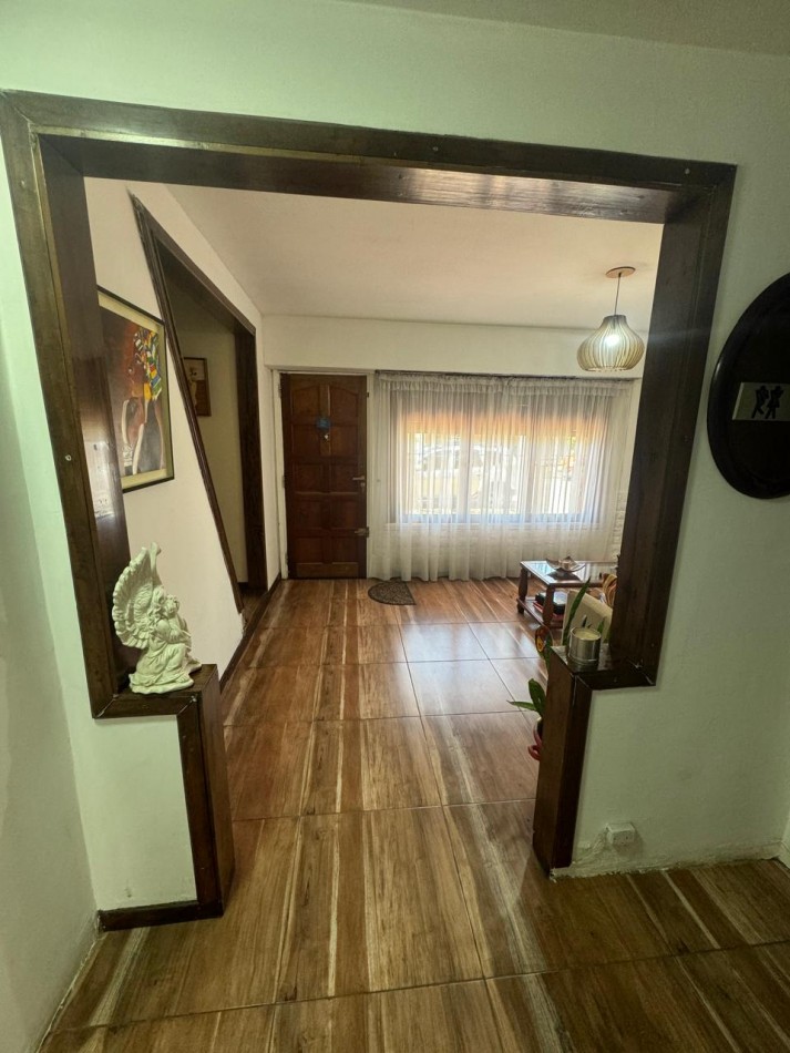 Ph al frente en Venta - Zona Villa Primera