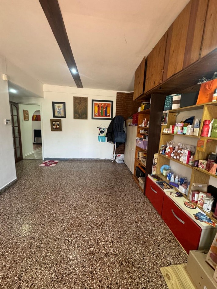 Ph al frente en Venta - Zona Villa Primera