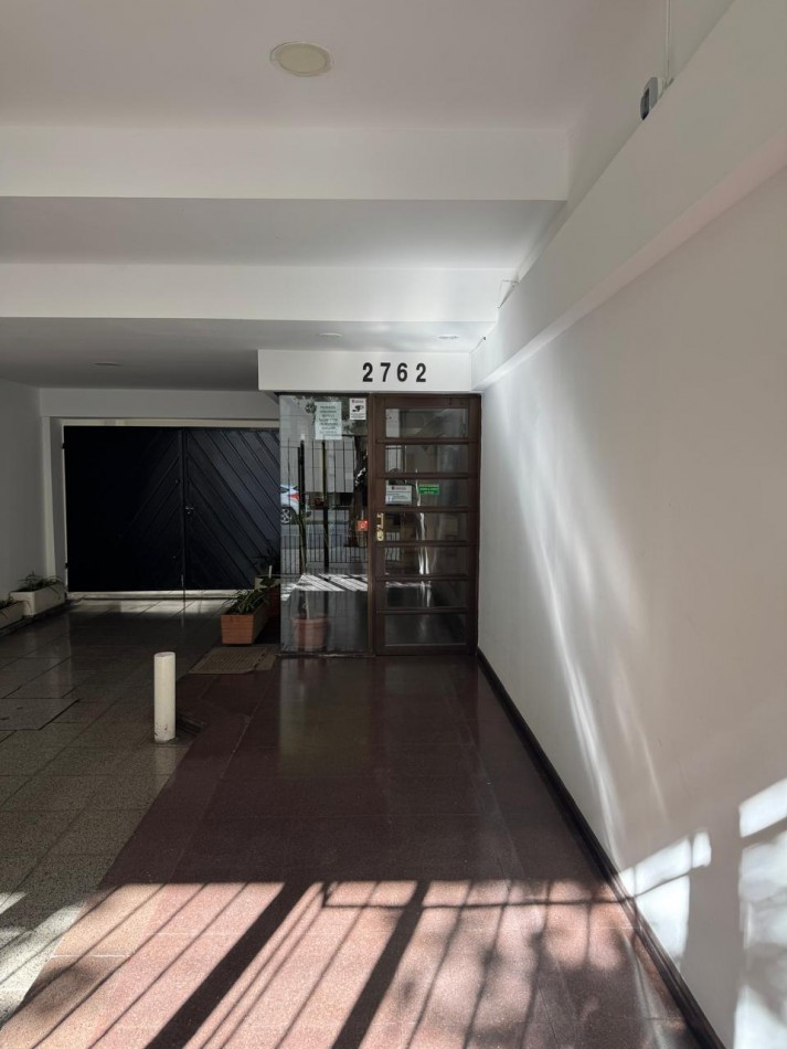 Departamento 3 ambientes en Venta - Aldrey con balcon al frente 