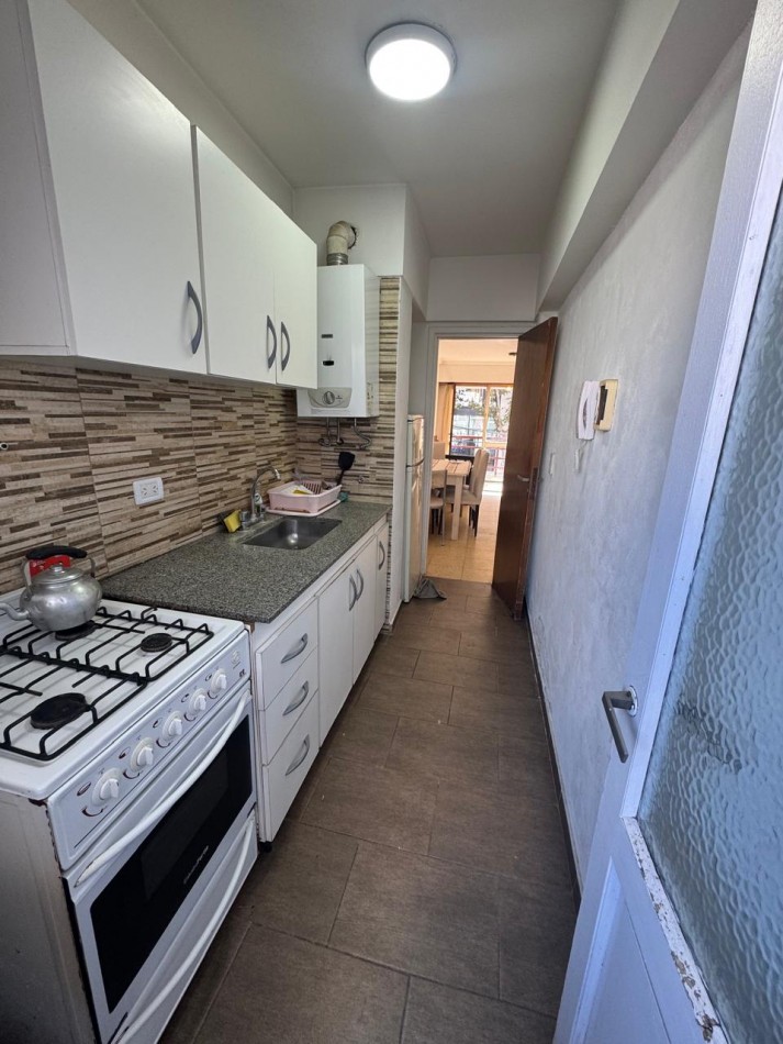 Departamento 3 ambientes en Venta - Aldrey con balcon al frente 