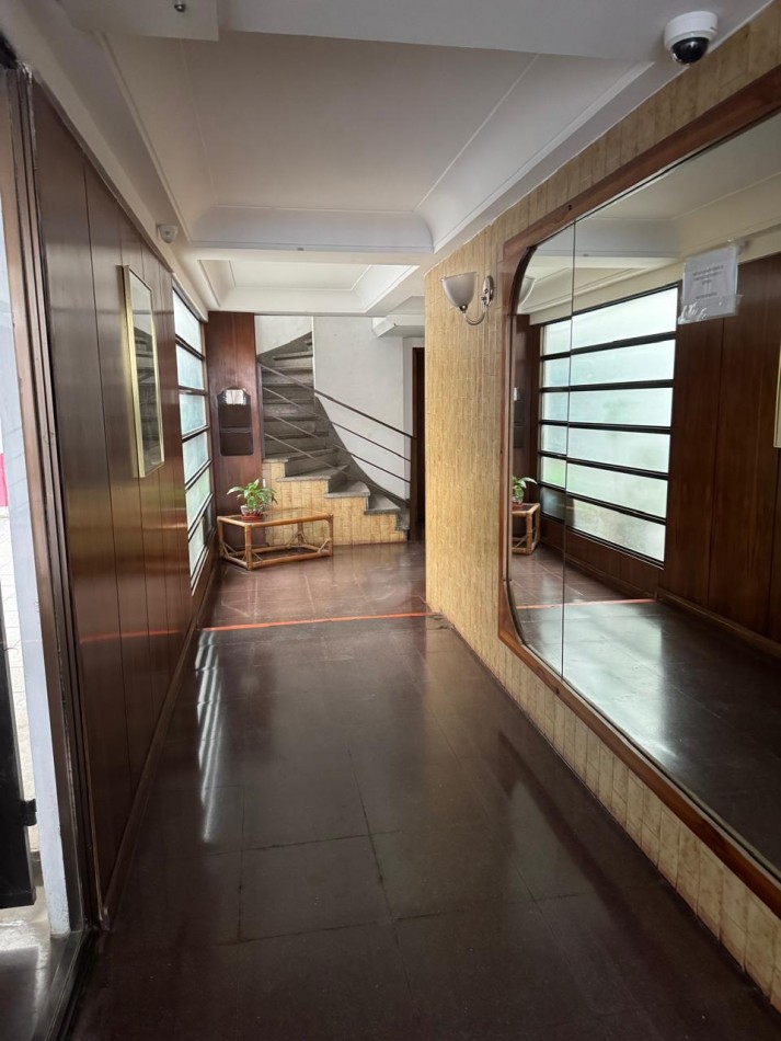 Departamento 3 ambientes en Venta - Aldrey con balcon al frente 