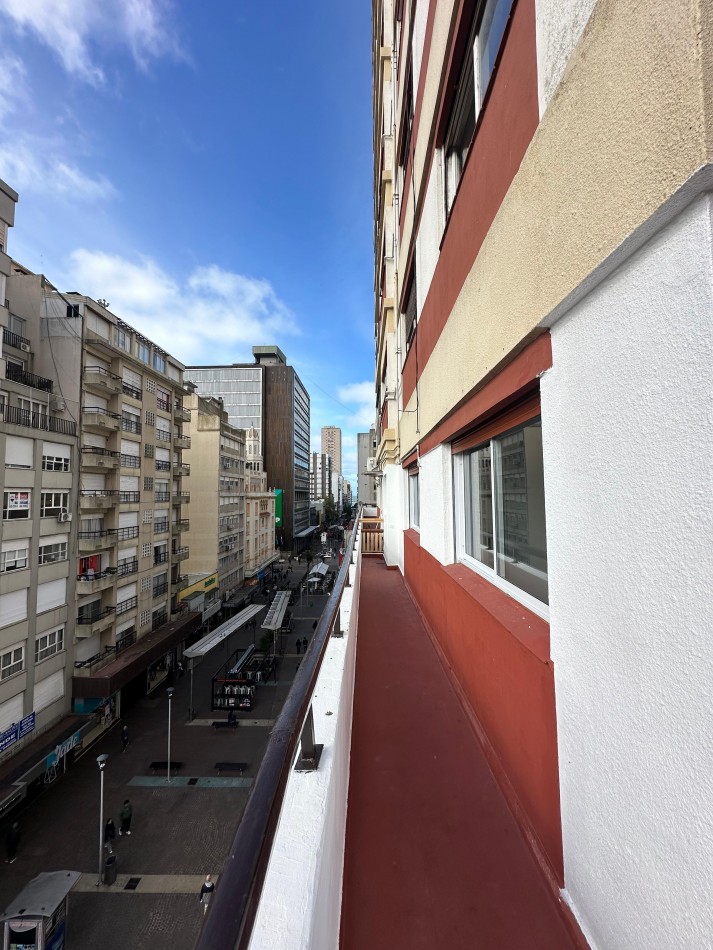 Departamento 4 ambientes en Venta - Centro