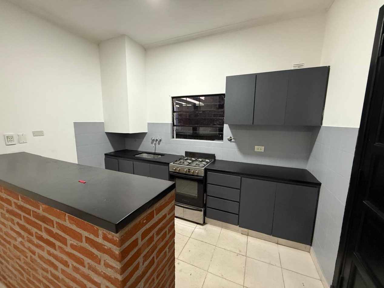 Moderna casa en Los Pinares - Totalmente reciclada, con amplio parque y piscina