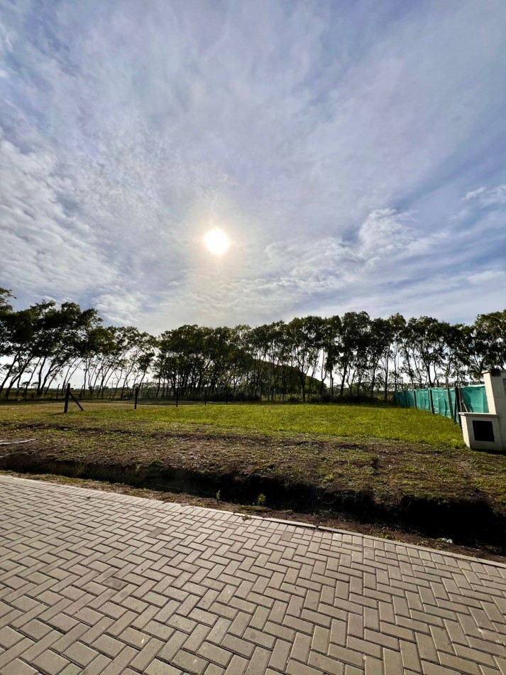 Lote de 600 m² en Developer Park - Ruta 2