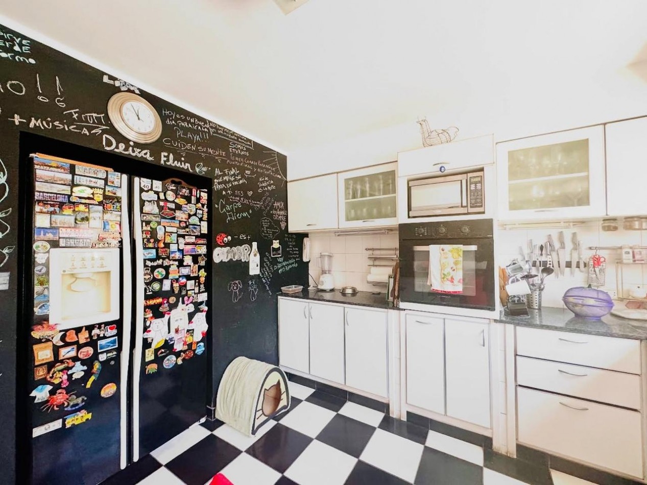 Casa 5 ambientes en venta - Barrio Caisamar