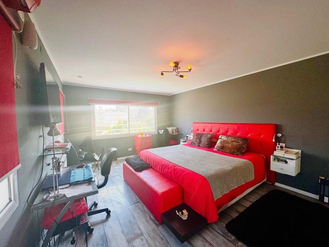 Casa 5 ambientes en venta - Barrio Caisamar