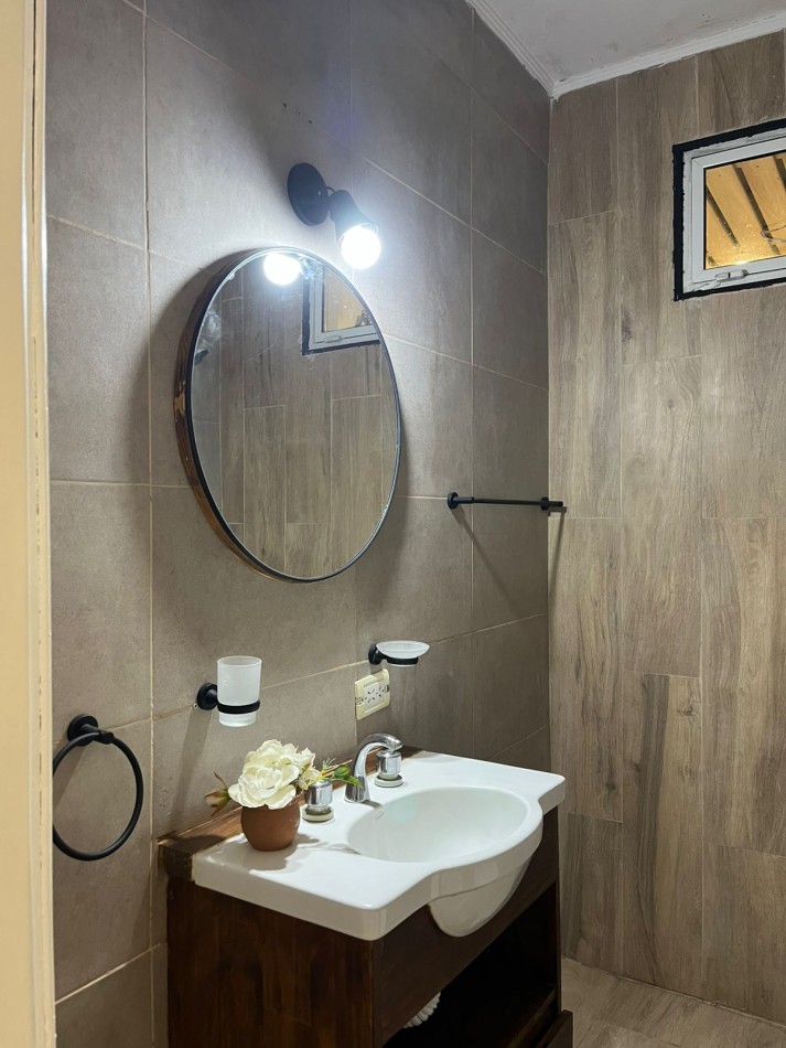 Alquiler comercial - 4 ambientes en primer piso ideal para uso profesional