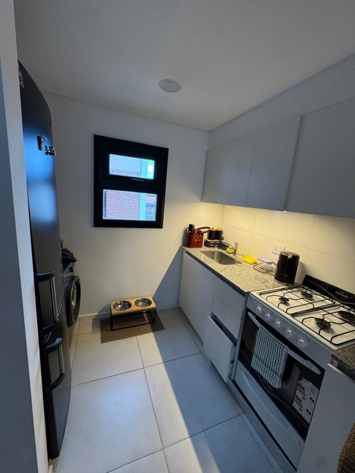 Moderno departamento de 2 ambientes con cochera - Villa Primera