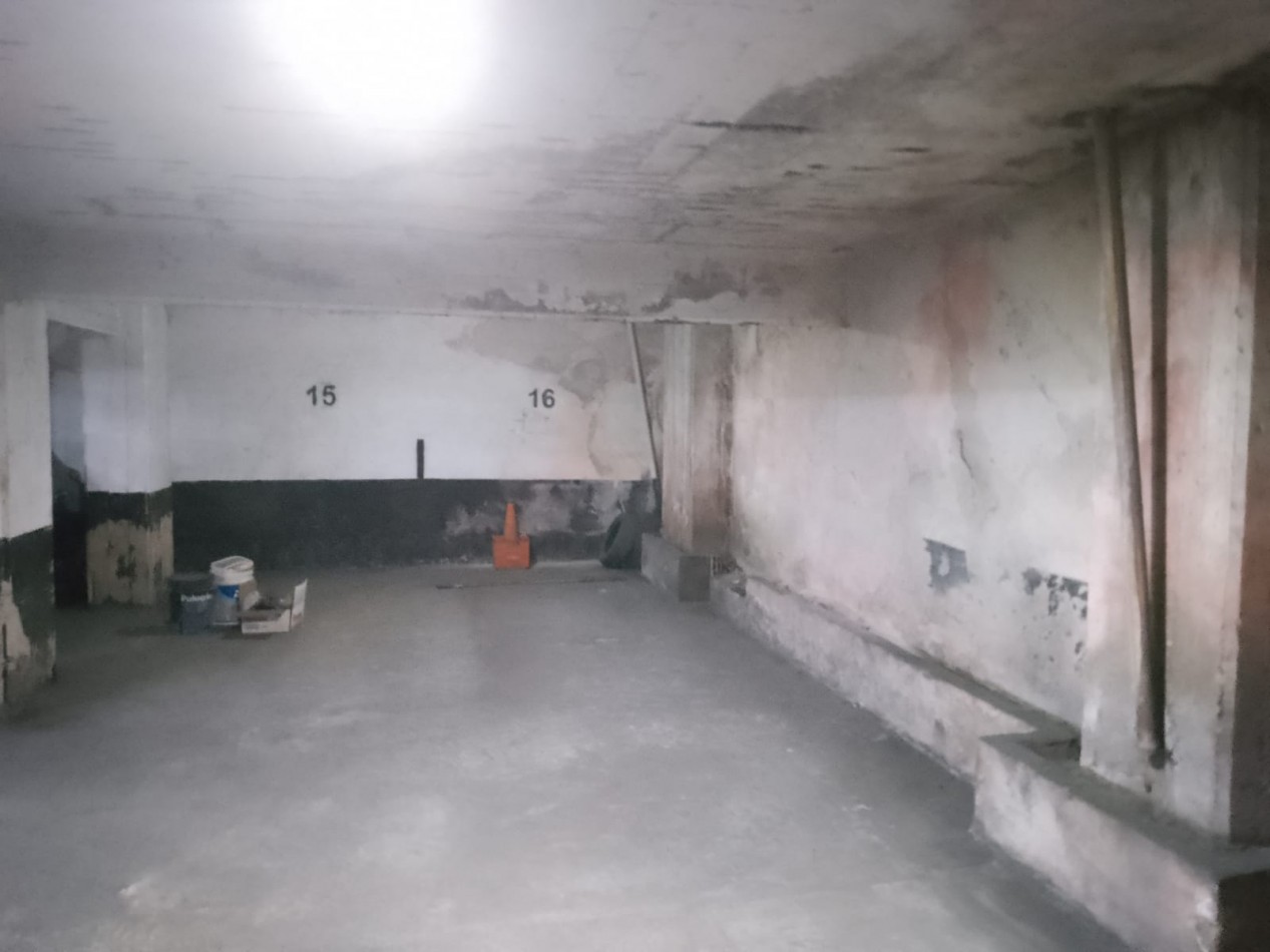 Cochera en Venta - Edificio Apolo