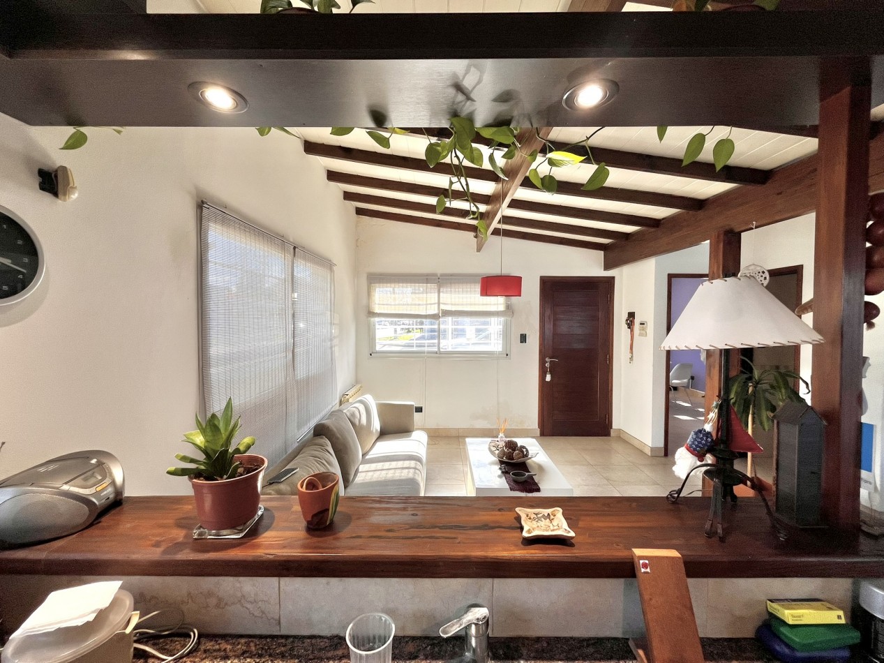 Casa 3 ambientes - En Venta