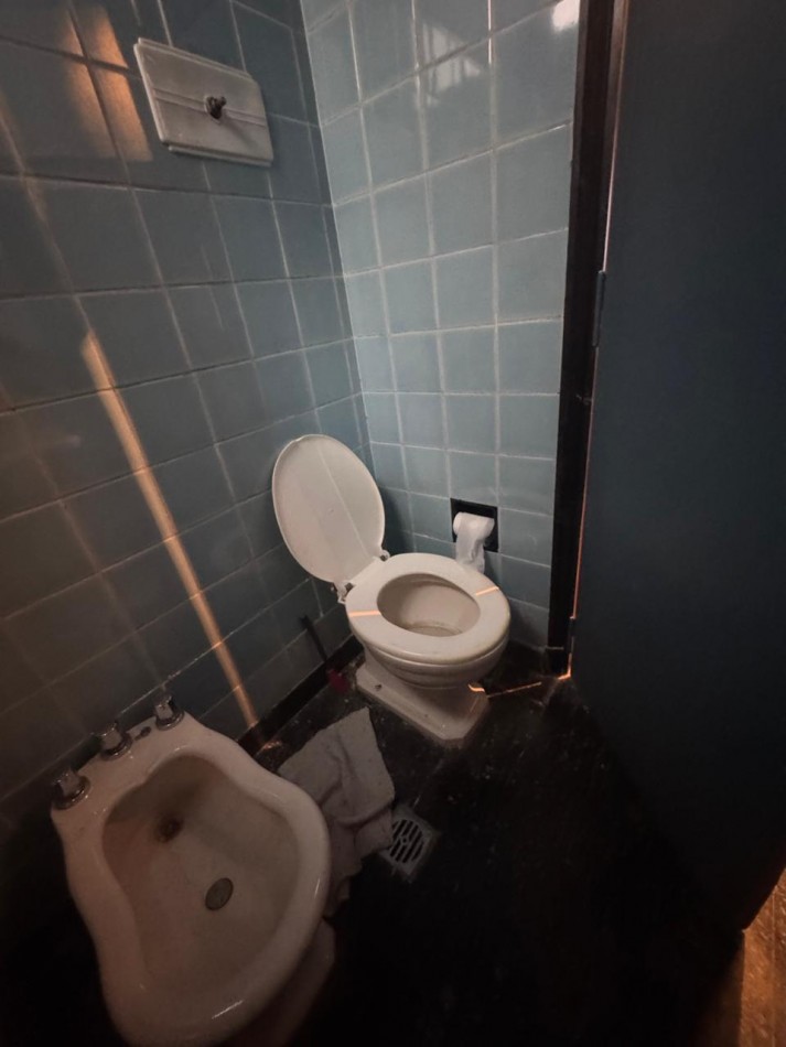 Oficina / Departamento 3 Ambientes en Alquiler con cochera - Centro