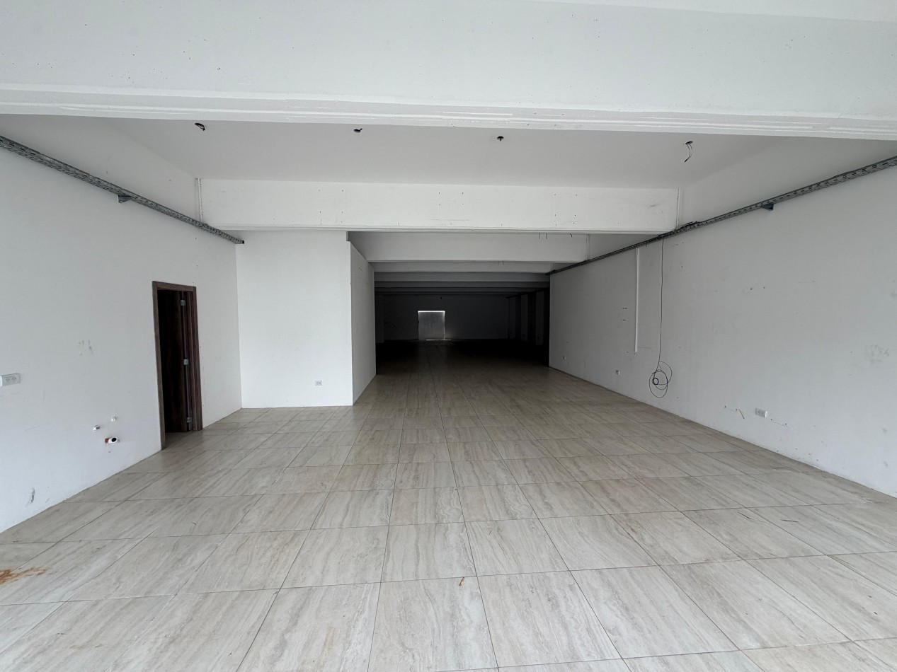 Local Comercial en Alquiler - Constitucion