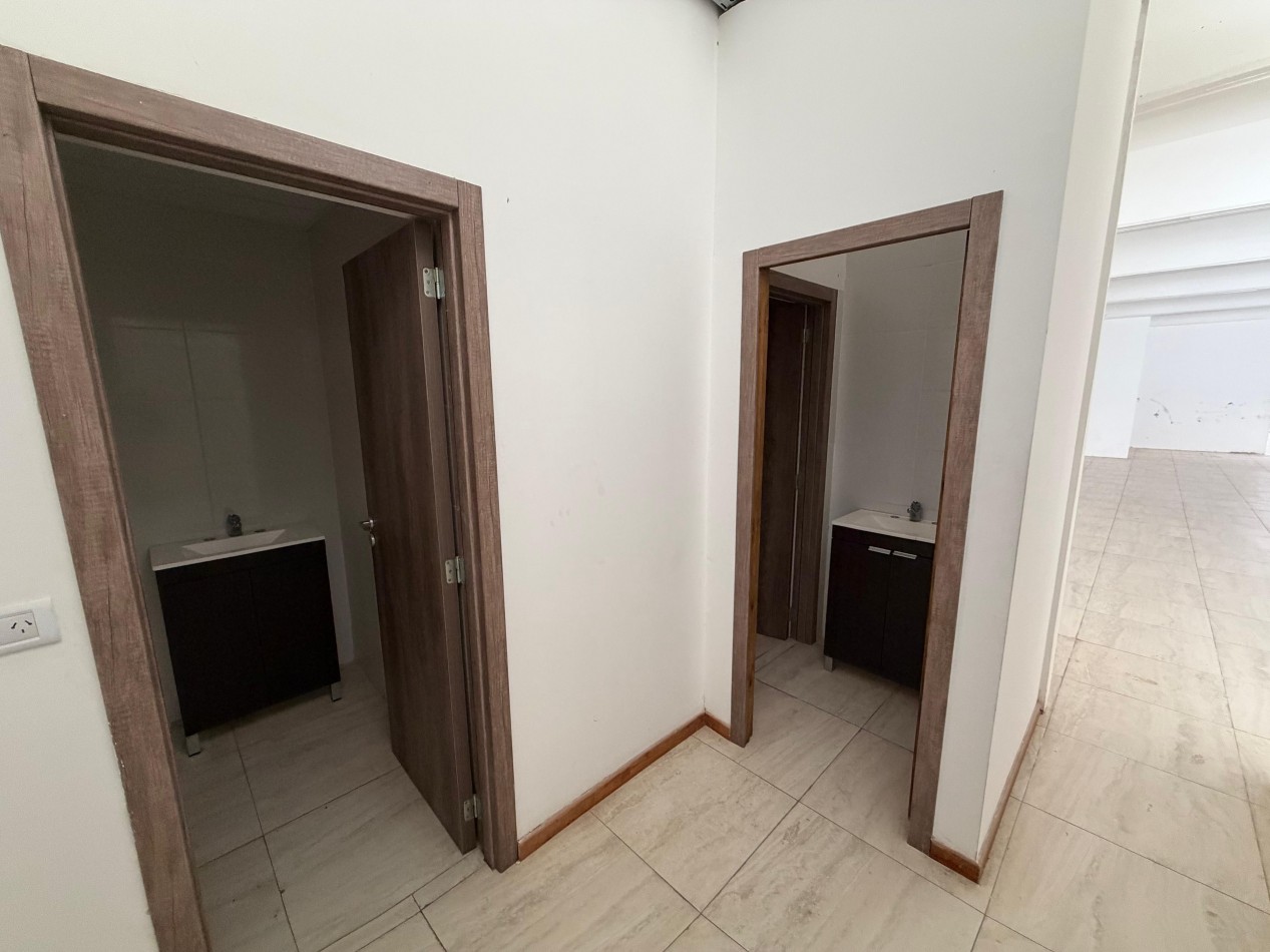 Local Comercial en Alquiler - Constitucion