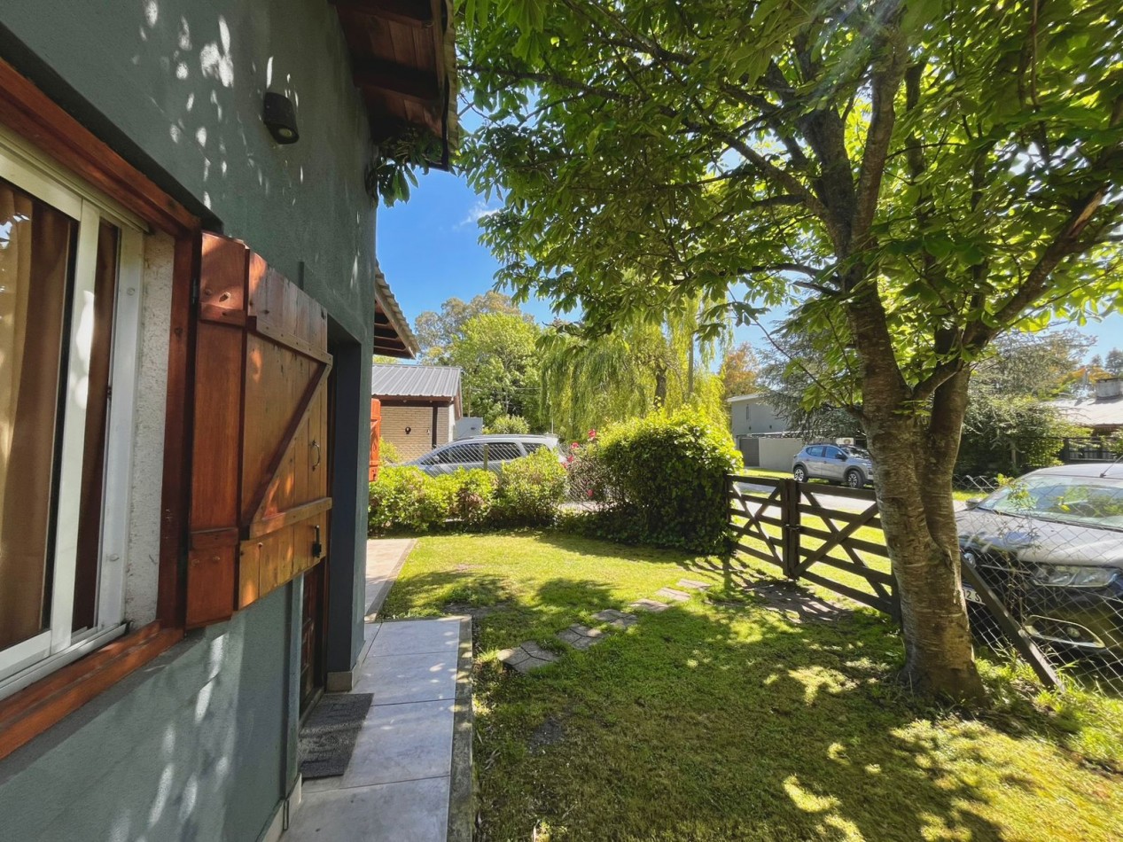 Casa en Venta - Barrio Las Margaritas, Ruta 2