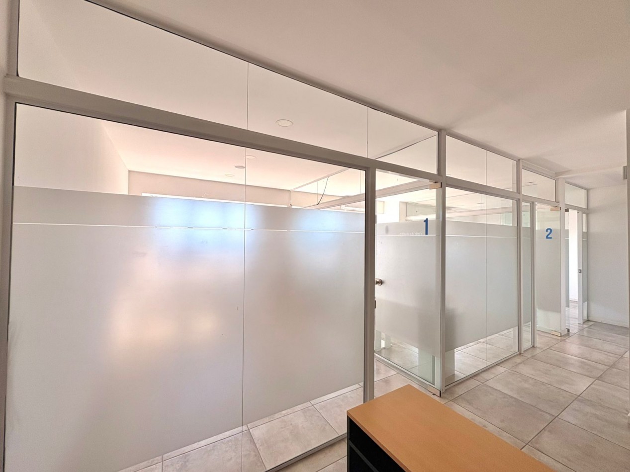 Oficina en Alquiler - Constitucion