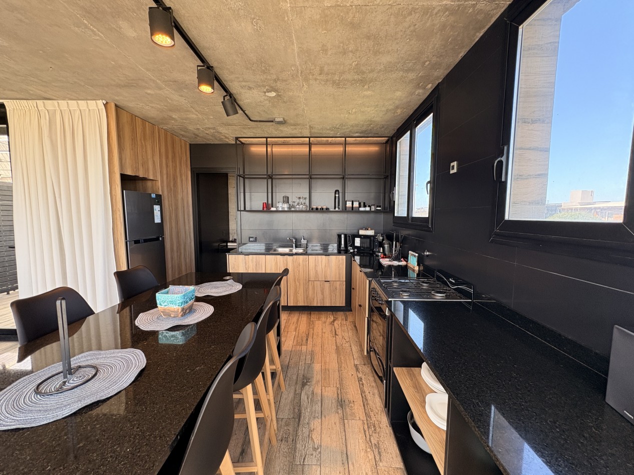 Dos Duplex 3 ambientes en venta - La Caleta 