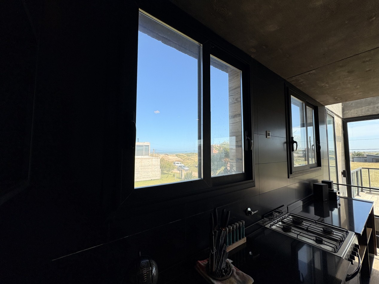 Dos Duplex 3 ambientes en venta - La Caleta 