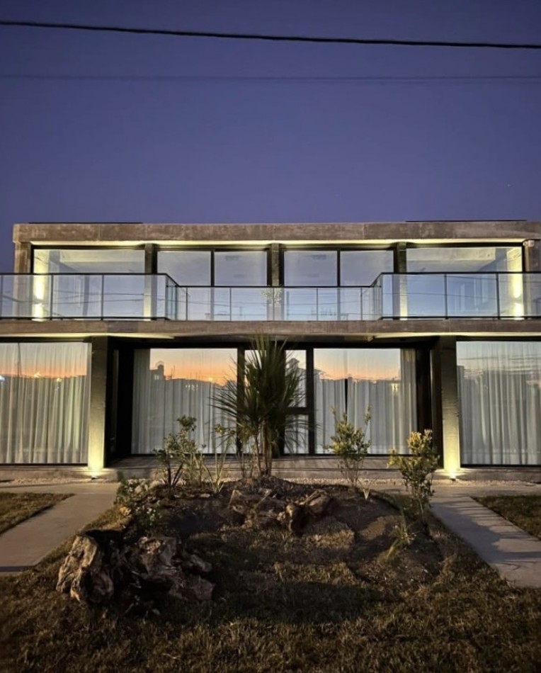 Dos Duplex 3 ambientes en venta - La Caleta 