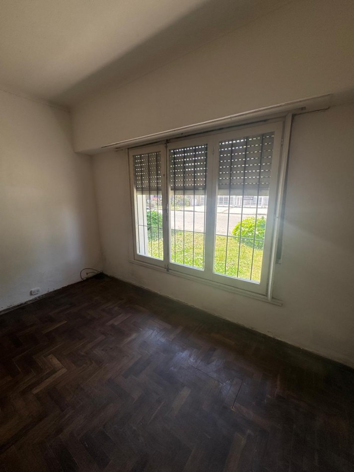 Casa + Dpto + Galpon - Las Avenidas