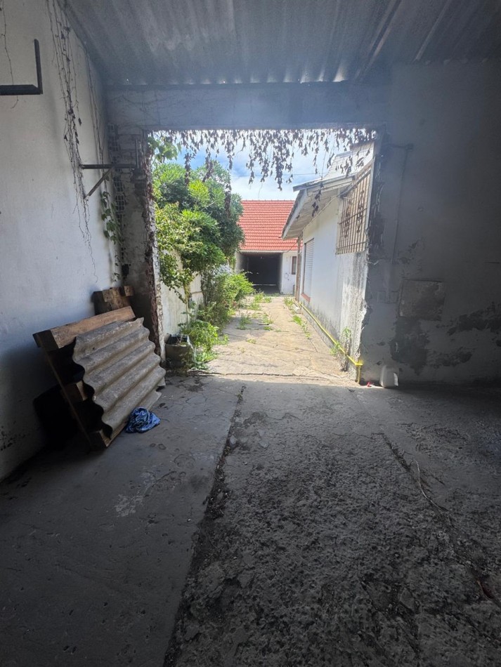 Casa + Dpto + Galpon - Las Avenidas