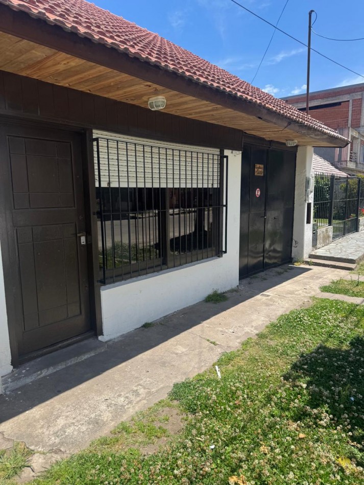 Casa + Dpto + Galpon - Las Avenidas