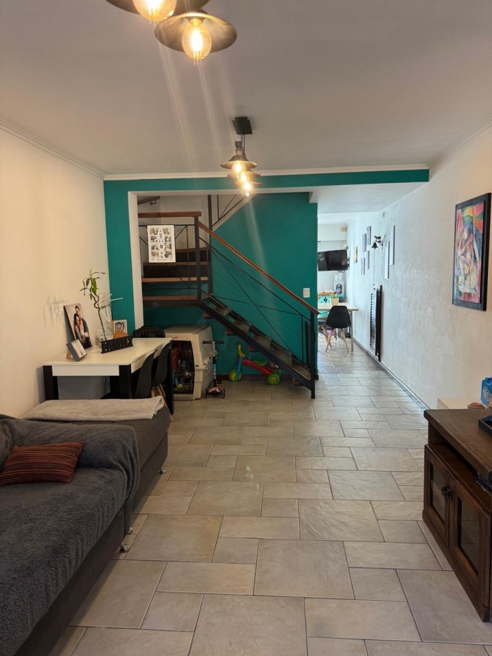 Triplex 5 ambientes en venta - Villa Primera