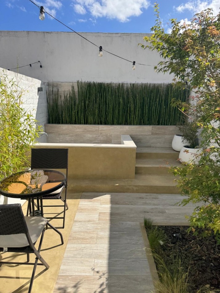 Triplex 5 ambientes en venta - Villa Primera