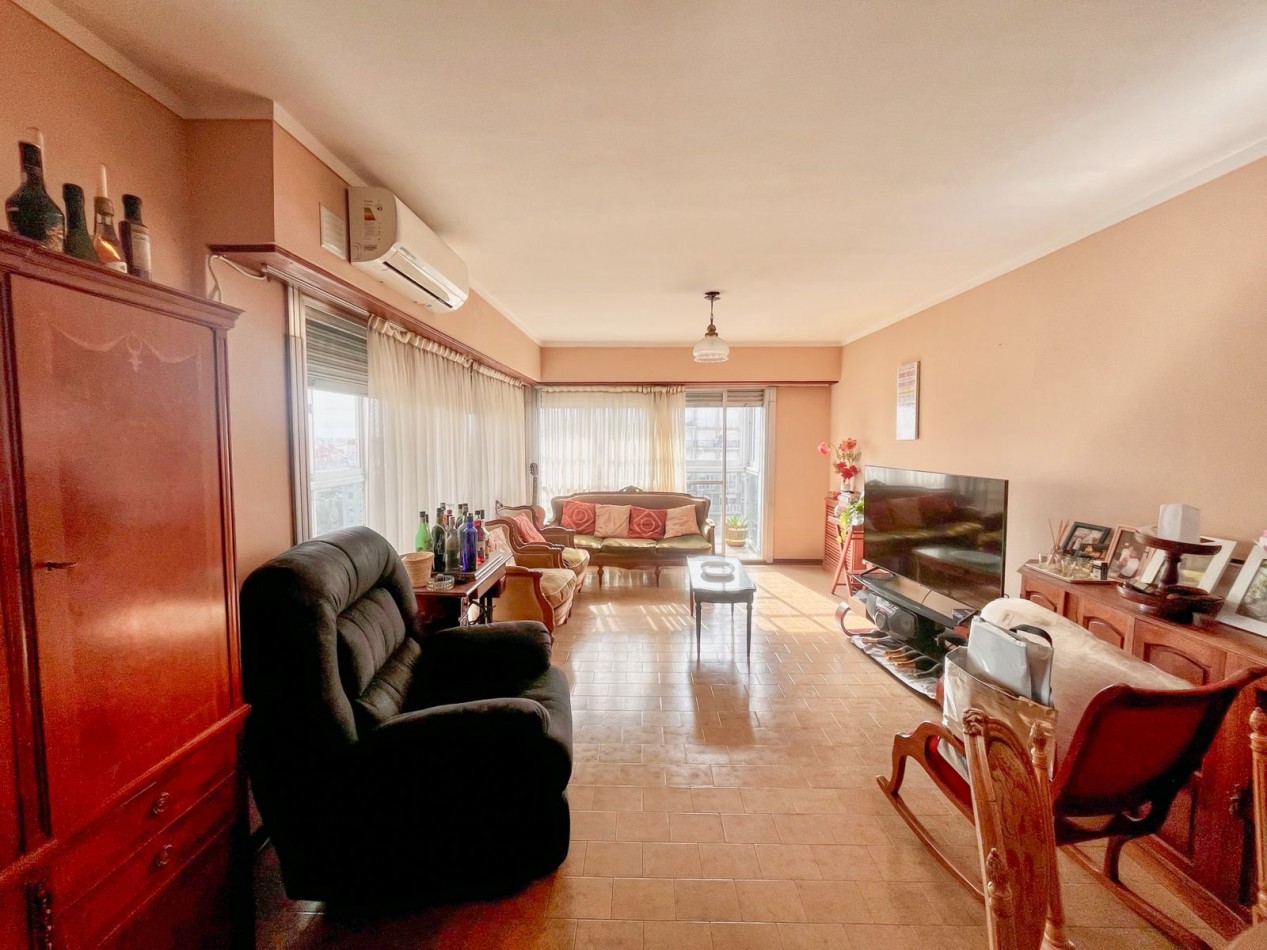 Semipiso 4 ambientes en Venta - Punta Iglesia