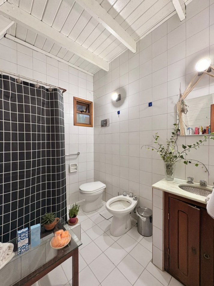 Casa 4 ambientes en Venta - Acantilados