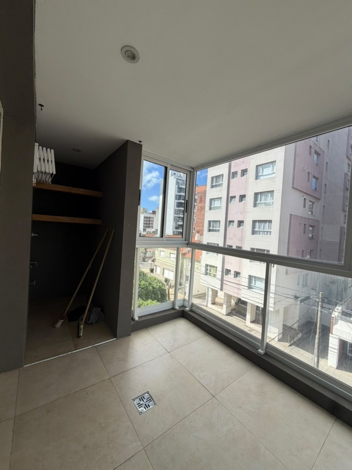 ALQUILER DOS AMBIENTES CON COCHERA