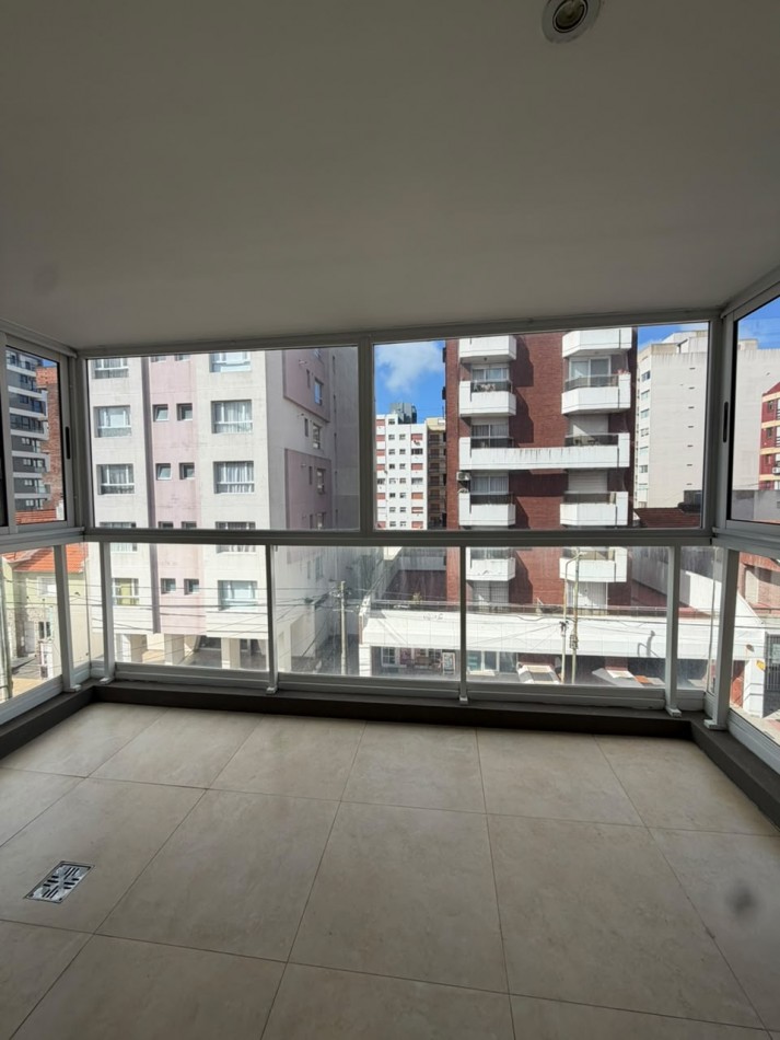 ALQUILER DOS AMBIENTES CON COCHERA