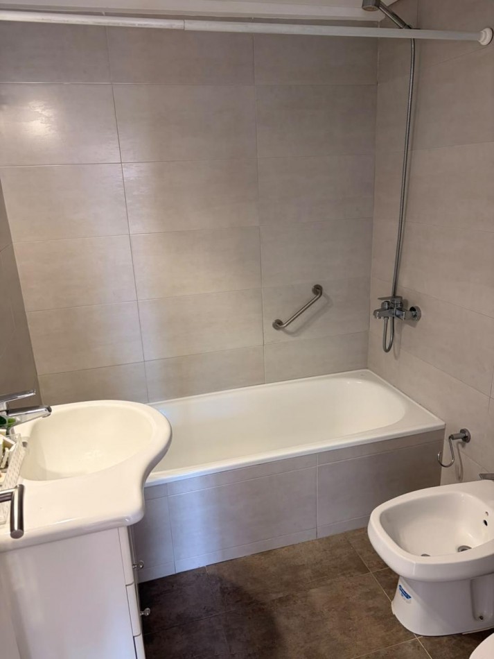 DEPARTAMENTO 2 AMBIENTES EN ALQUILER - ZONA GUEMES