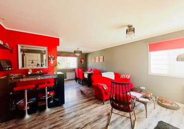 Casa 5 ambientes en venta - Barrio Caisamar