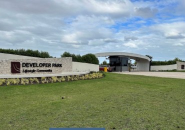 Amplio Lote en venta - Developer Park