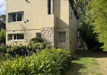 Casa 3 ambientes en Alquiler - Acantilados