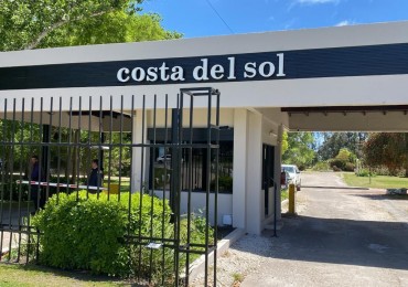Casa 4 ambientes en venta - Barrio Costa del Sol