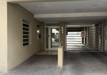 ALQUILER DOS AMBIENTES CON COCHERA