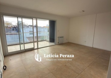 Departamento 2 ambientes con cochera en alquiler